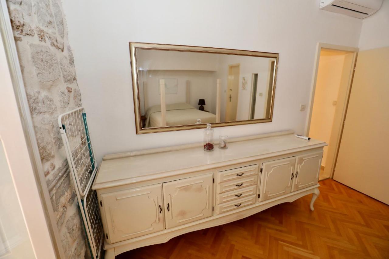 Apartment Lucy ดูบรอฟนิก ภายนอก รูปภาพ