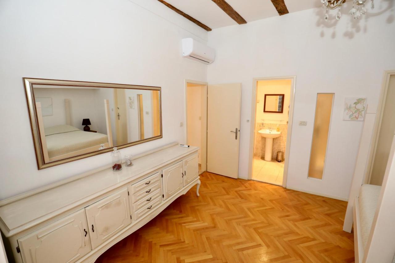 Apartment Lucy ดูบรอฟนิก ภายนอก รูปภาพ